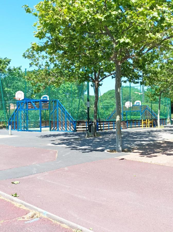 Апартаменти Lara 3 - T2 Loggia Piscine 2 Lits Doubles Parking Pres Du Centre-Port Et Ile Loisirs Агд Екстер'єр фото
